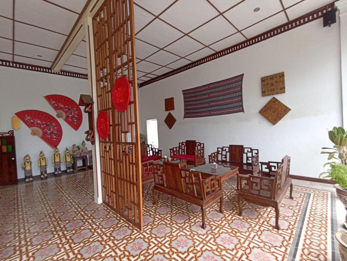 Mruyung Guest House Kota Lama Banyumas Mitra Reddoorz Exterior foto